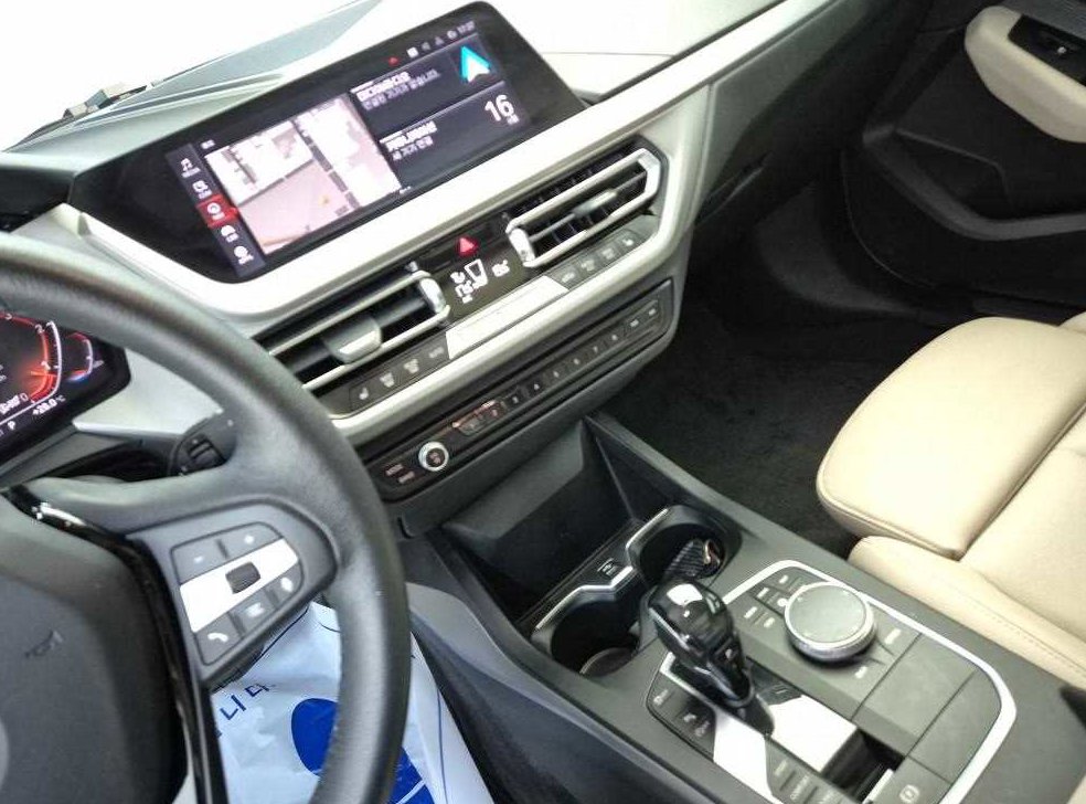BMW 2시리즈 220d 어드밴티지 사진 10