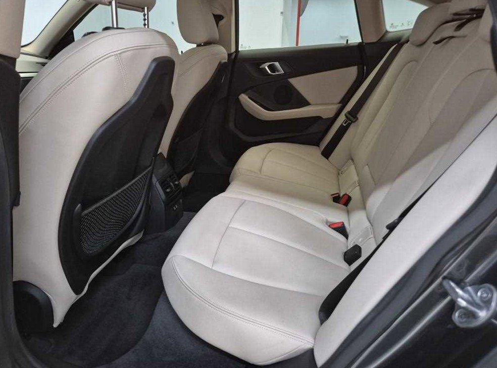 BMW 2시리즈 220d 어드밴티지 사진 12