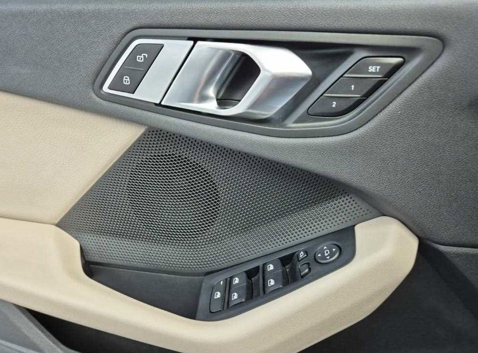 BMW 2시리즈 220d 어드밴티지 사진 18