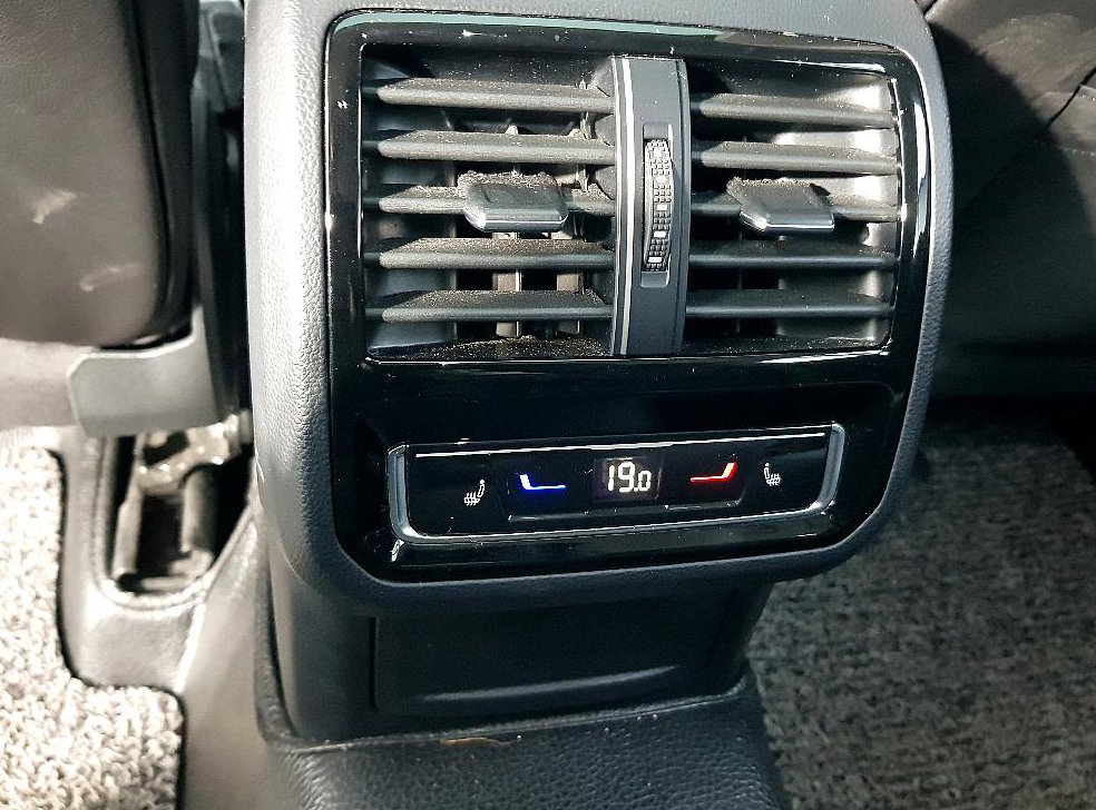 폭스바겐 아테온 2.0 TDI 프레스티지 사진 13
