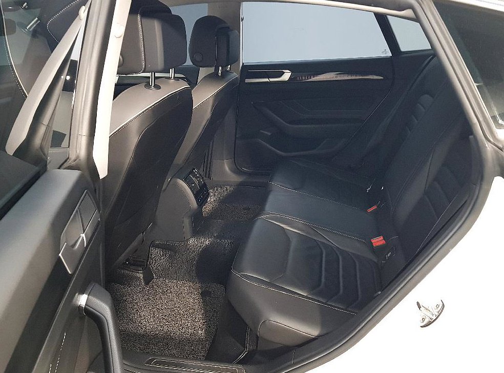 폭스바겐 아테온 2.0 TDI 프레스티지 사진 9