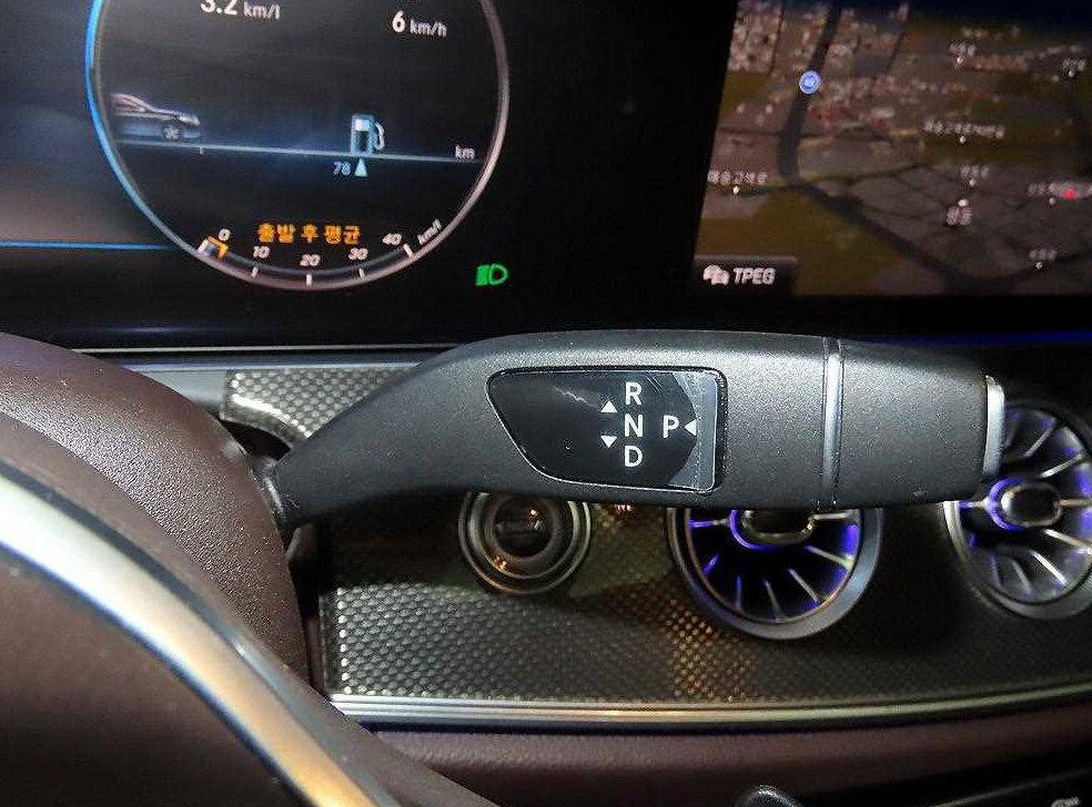 벤츠 CLS 클래스 CLS 300d AMG Line 사진 12