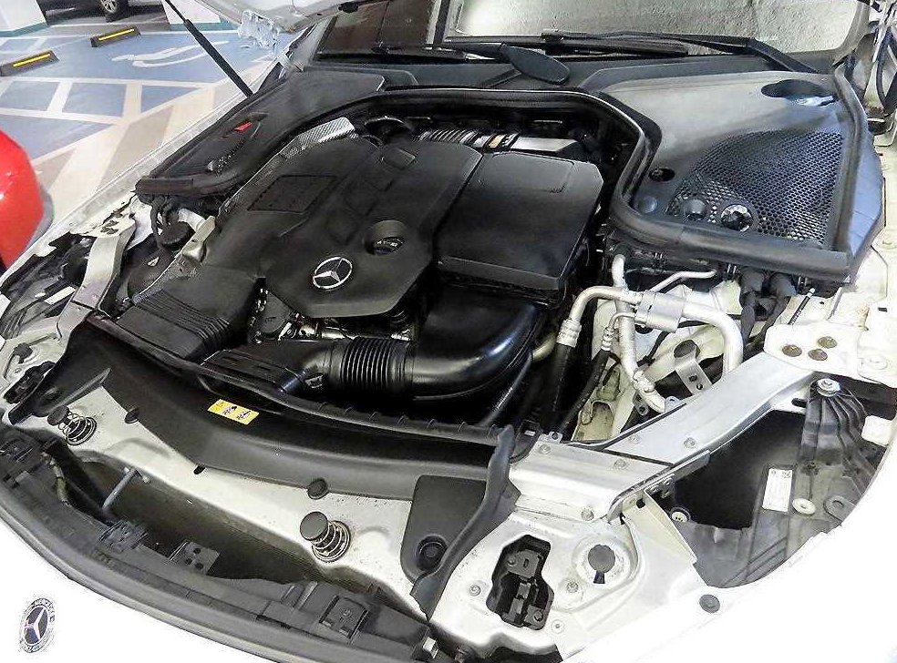 벤츠 CLS 클래스 CLS 300d AMG Line 사진 19