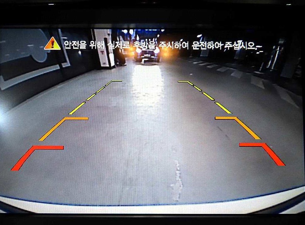 KG모빌리티(쌍용)  티볼리 가솔린 2WD 1.6 LX 사진 16