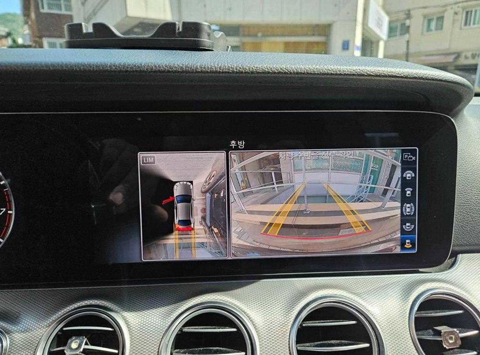벤츠 E 클래스 E300 4MATIC AMG LINE 사진 13