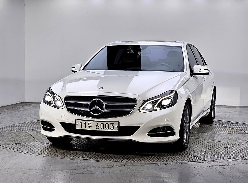 벤츠 E 클래스 E220 CDI 아방가르드 사진 2