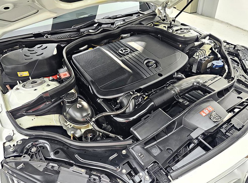 벤츠 E 클래스 E220 CDI 아방가르드 사진 6