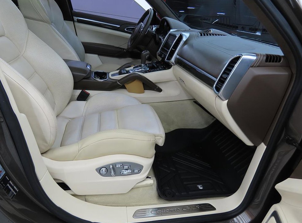 포르쉐 카이엔 4.8 GTS 사진 11