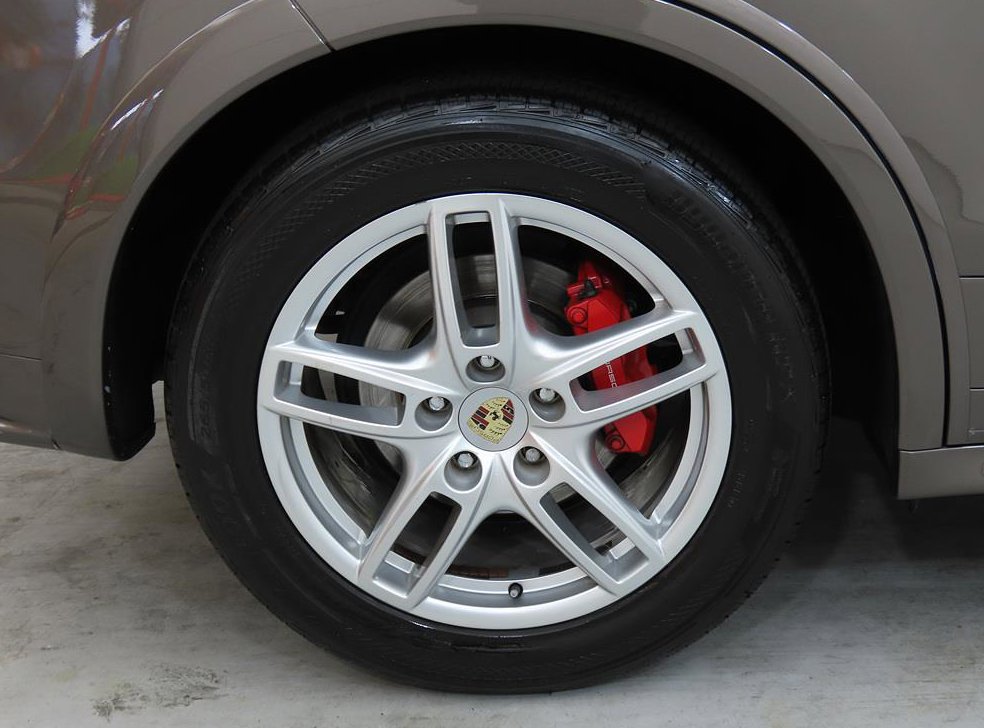 포르쉐 카이엔 4.8 GTS 사진 20