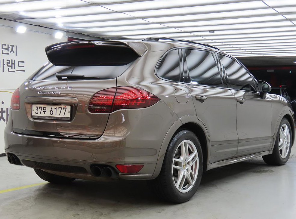 포르쉐 카이엔 4.8 GTS 사진 4