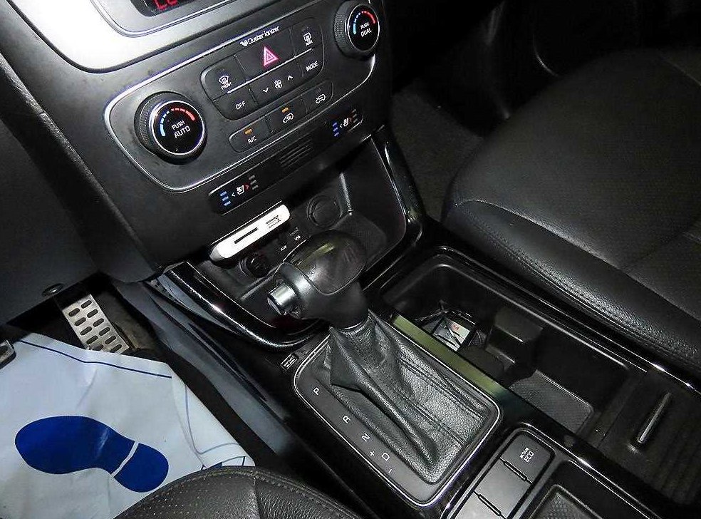 기아 쏘렌토 2WD 2.0 프레스티지 사진 12