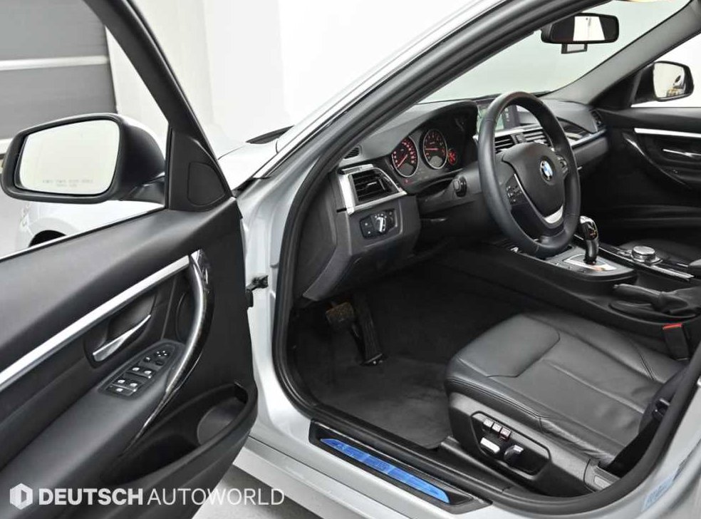 BMW 3시리즈 320i 럭셔리 사진 11