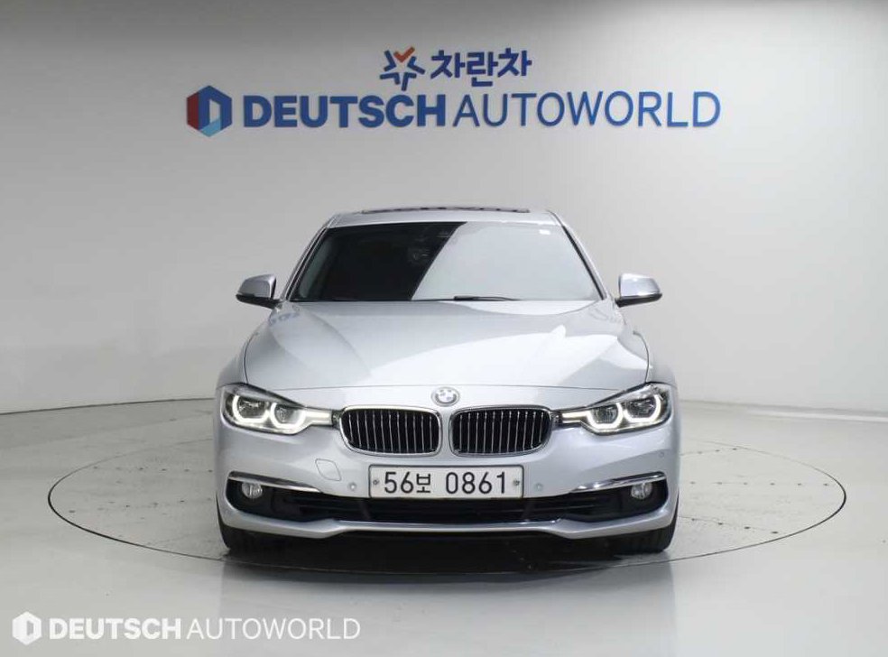 BMW 3시리즈 320i 럭셔리 사진 3