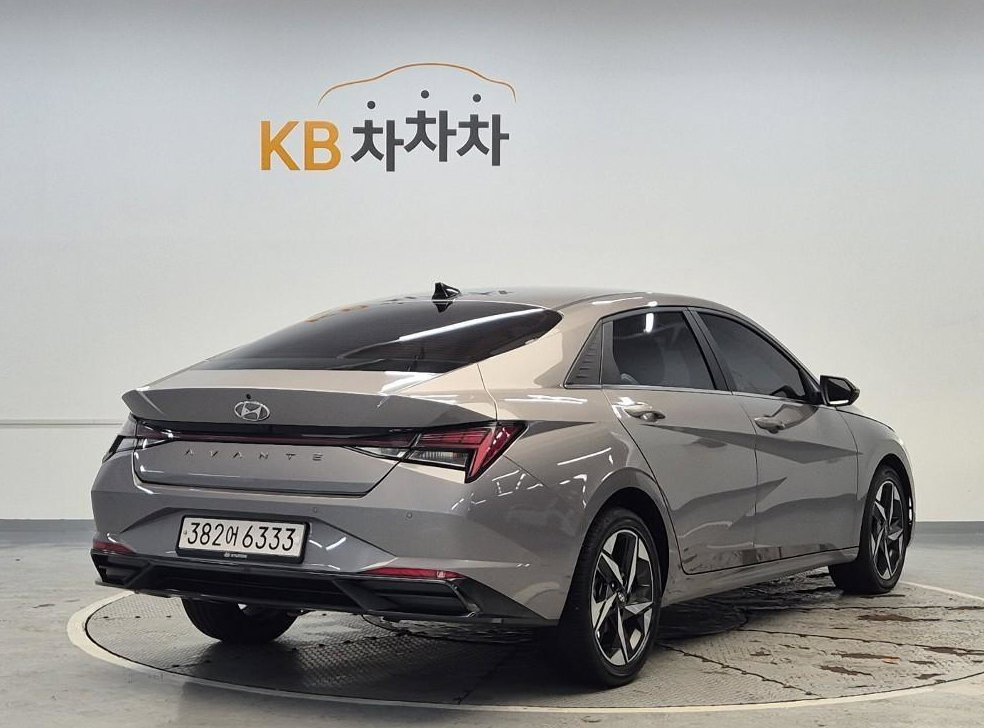 현대 아반떼 1.6 인스퍼레이션 사진 3