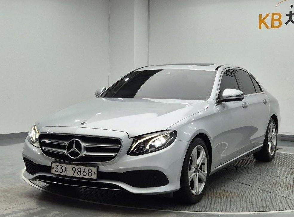 벤츠 E 클래스 E200 아방가르드