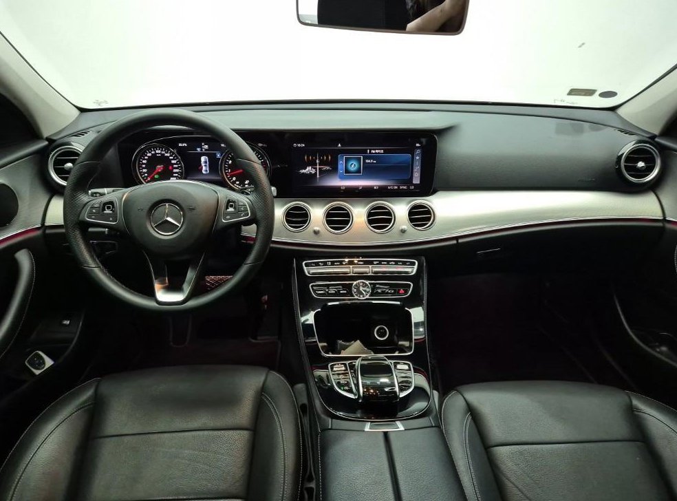 벤츠 E 클래스 E200 아방가르드 사진 6