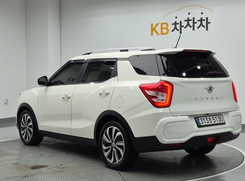 KG모빌리티(쌍용)  티볼리 2WD 가솔린 1.5 A3 사진 2