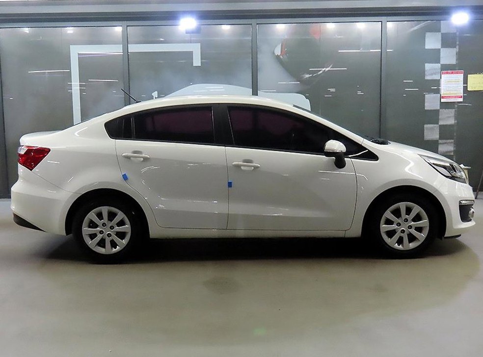 기아 프라이드 4DR 1.4 MPI 트렌디 사진 3