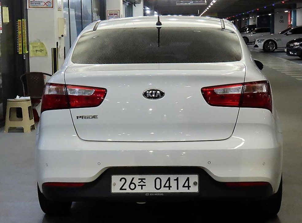 기아 프라이드 4DR 1.4 MPI 트렌디 사진 5