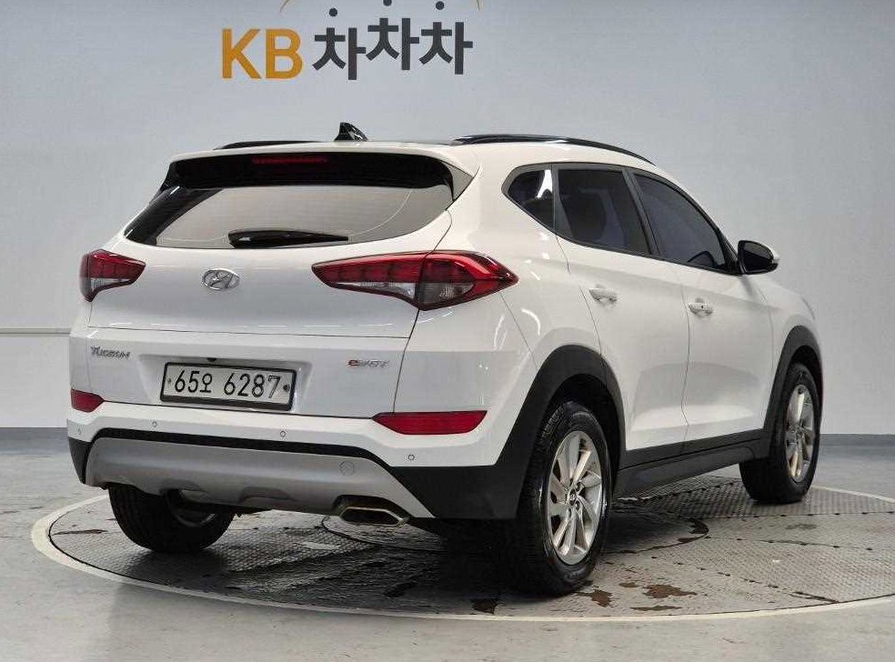 현대 투싼 디젤 1.7 2WD 사진 3