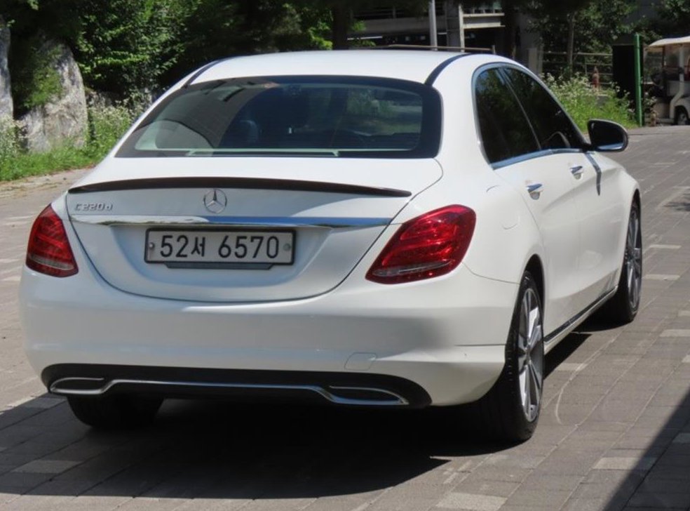 벤츠 C 클래스 C220 d 아방가르드 사진 3
