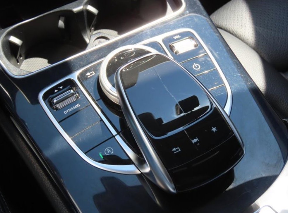 벤츠 C 클래스 C220 d 아방가르드 사진 7
