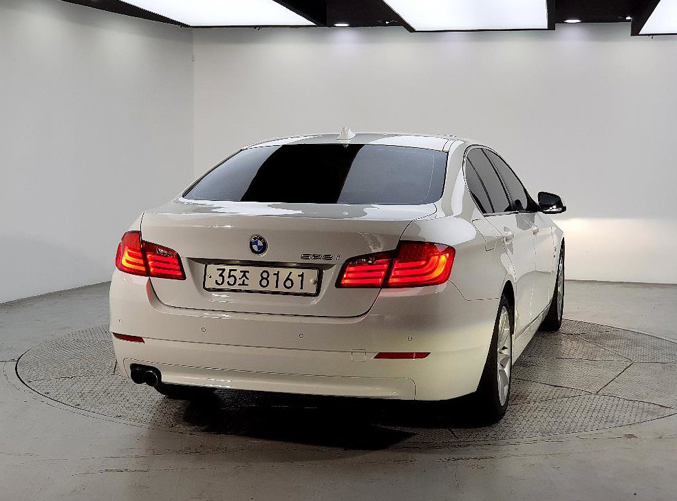 BMW 5시리즈 528i xDrive 사진 3