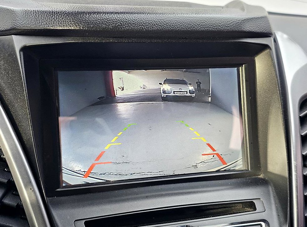KG모빌리티(쌍용)  코란도 2WD 2.0 CVT 사진 15