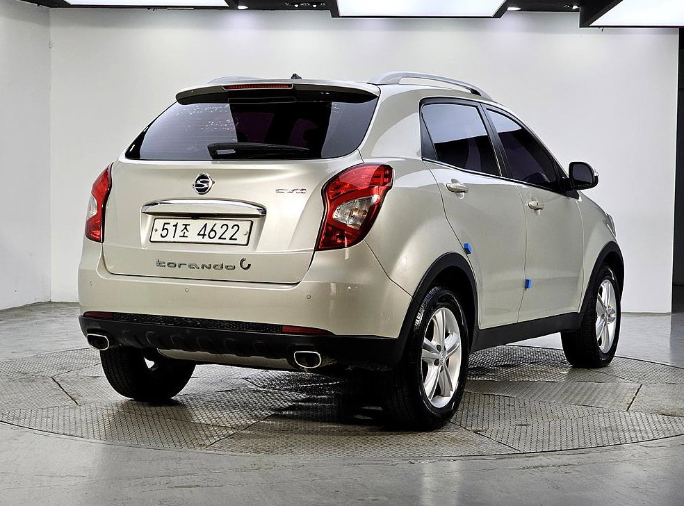 KG모빌리티(쌍용)  코란도 2WD 2.0 CVT 사진 4