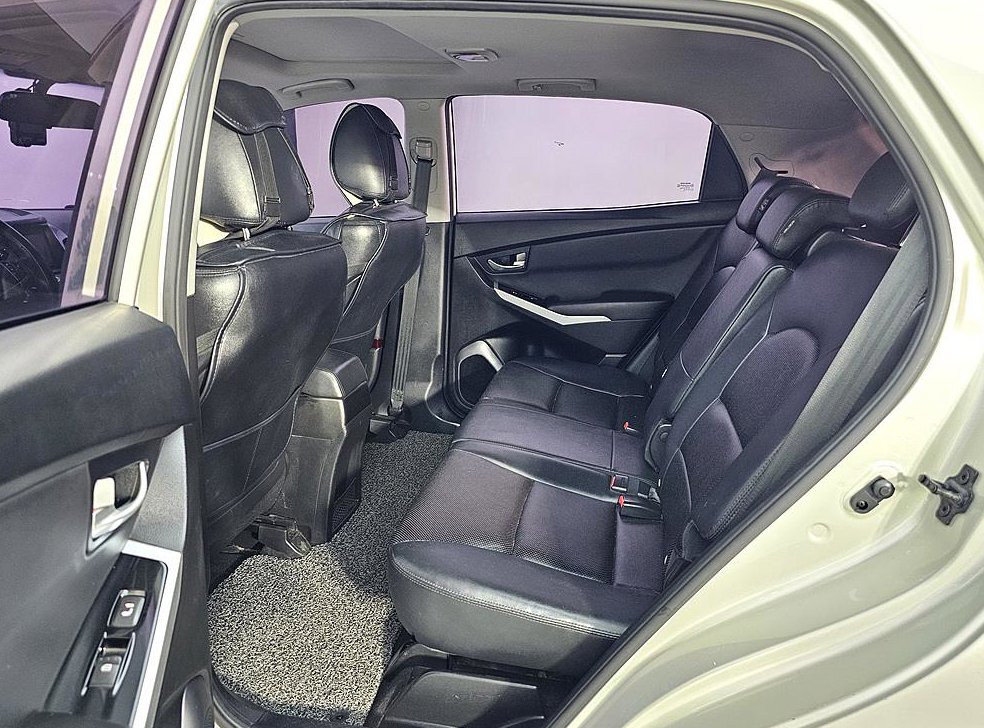 KG모빌리티(쌍용)  코란도 2WD 2.0 CVT 사진 9