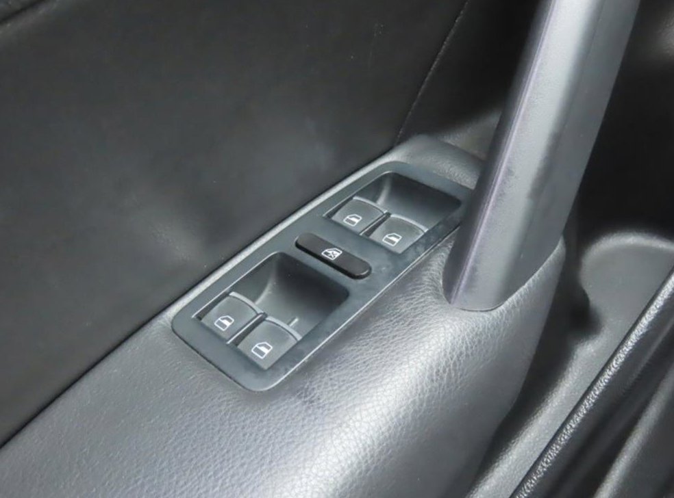 폭스바겐 파사트 2.0 TDI 사진 12