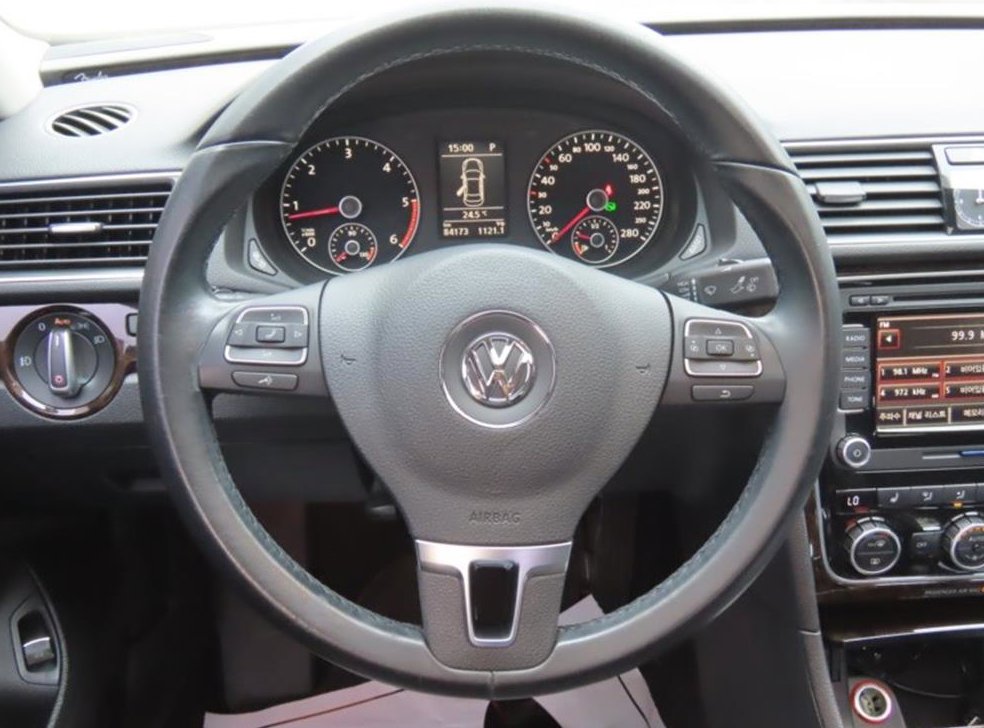 폭스바겐 파사트 2.0 TDI 사진 16
