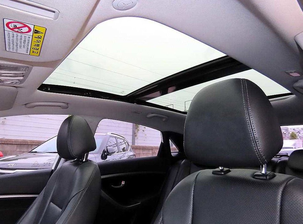 현대 i30 1.6 VGT 사진 18