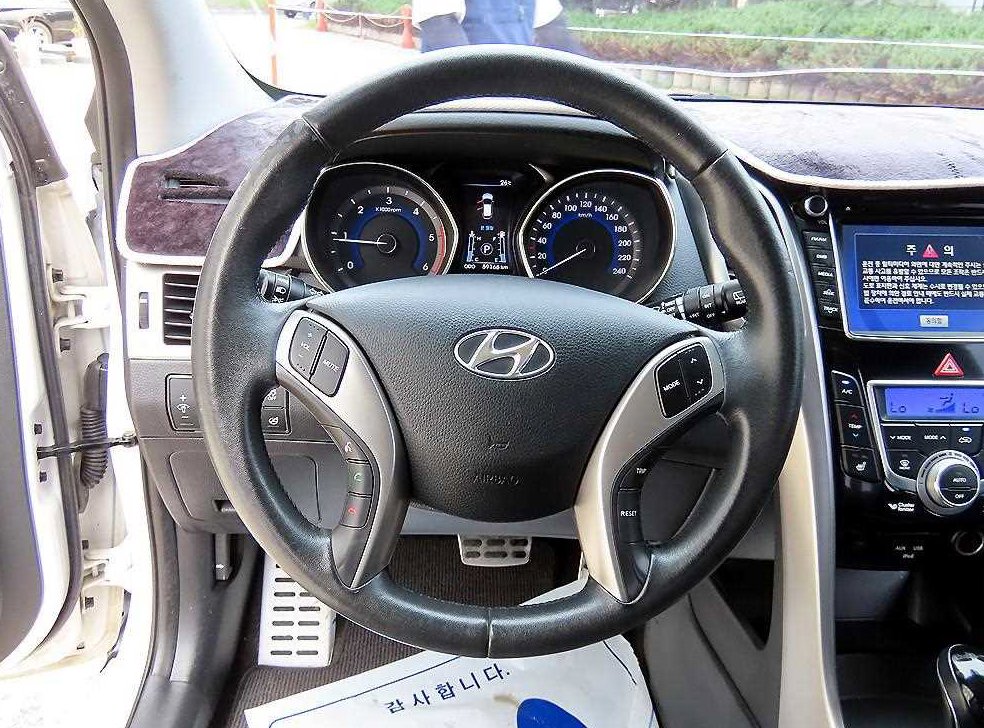 현대 i30 1.6 VGT 사진 8