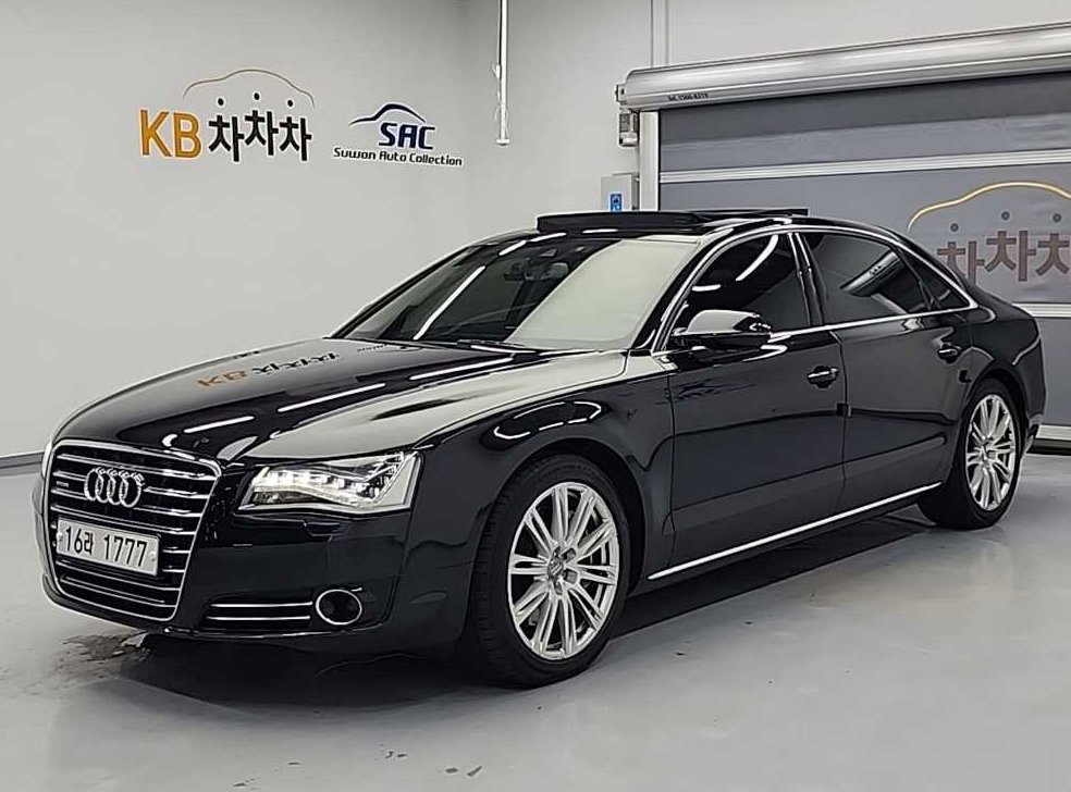 아우디 A8 4.2 FSI 콰트로 LWB