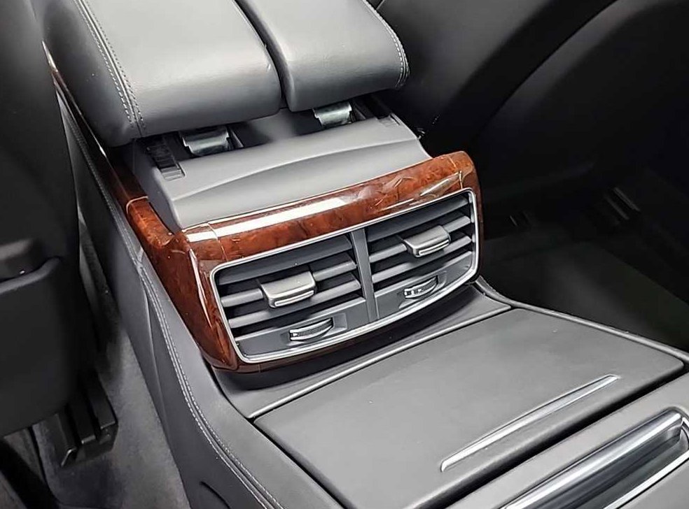 아우디 A8 4.2 FSI 콰트로 LWB 사진 13