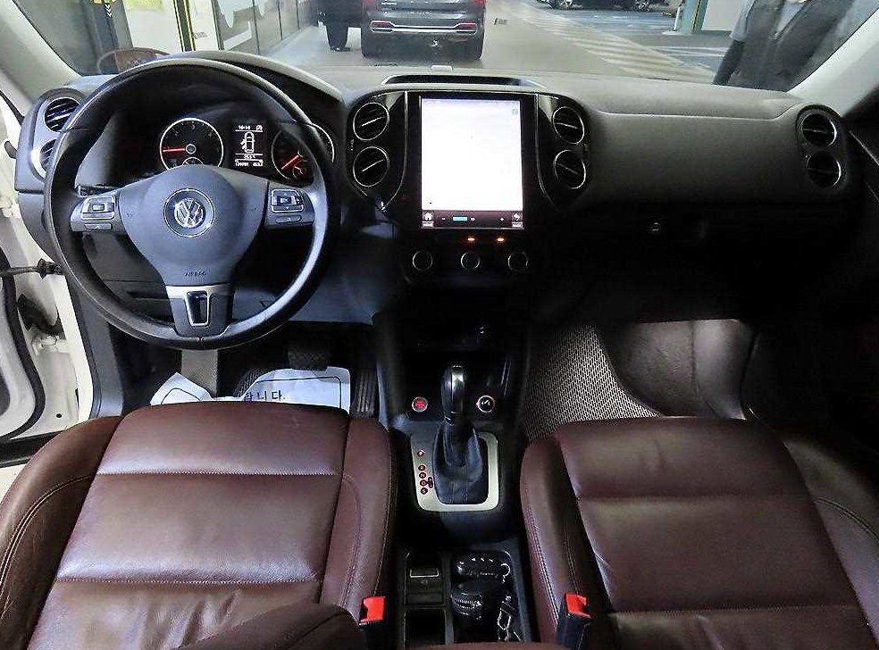 폭스바겐 티구안 2.0 TDI 프리미엄 사진 10