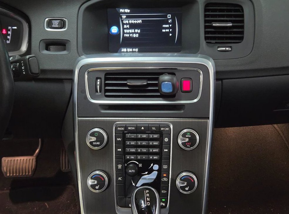볼보 S60 D3 사진 11