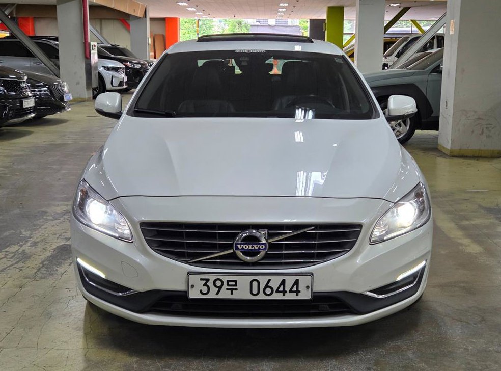 볼보 S60 D3 사진 2