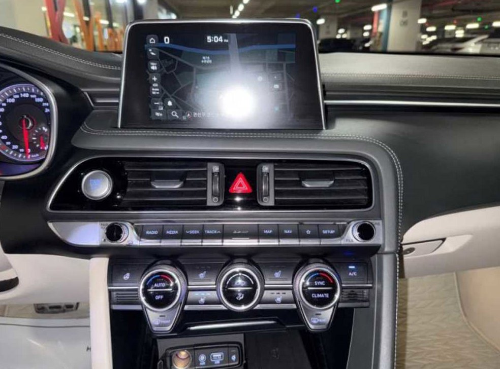 제네시스 G70 3.3T 스포츠 AWD 사진 10