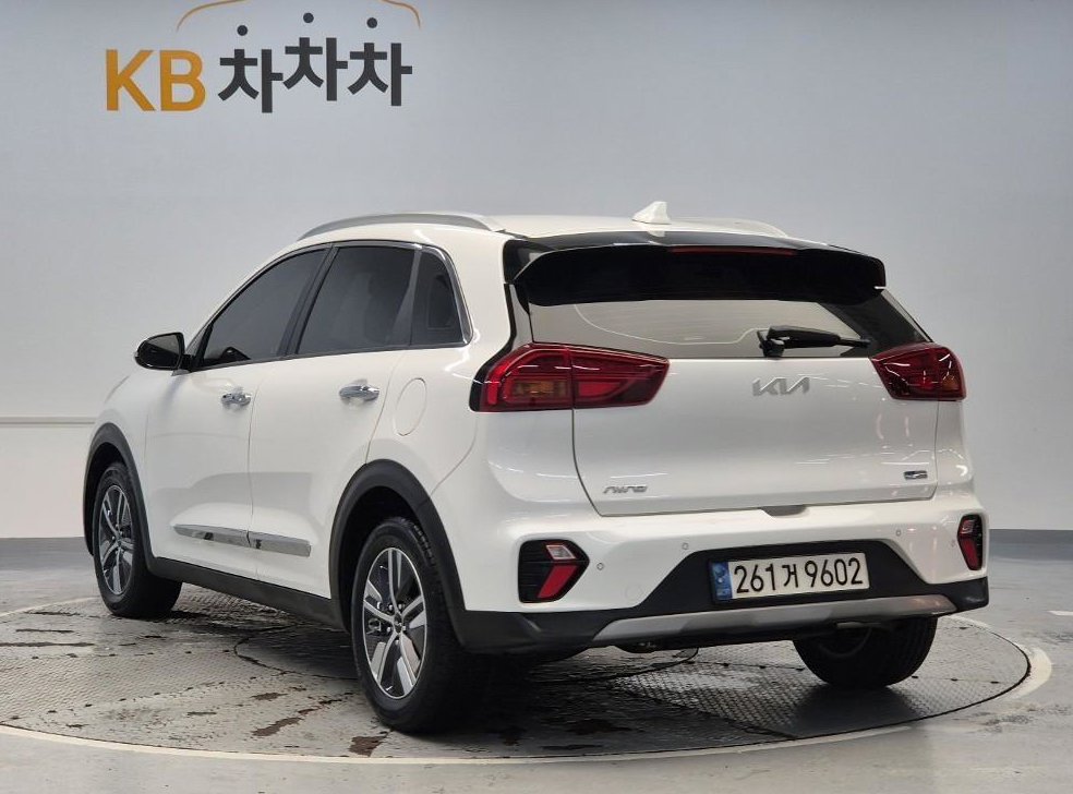 기아 니로 1.6 HEV 노블레스 사진 2