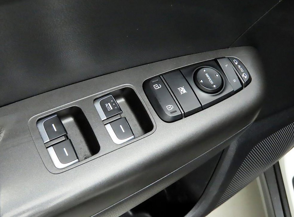 기아 스포티지 2.0 가솔린 2WD 사진 12
