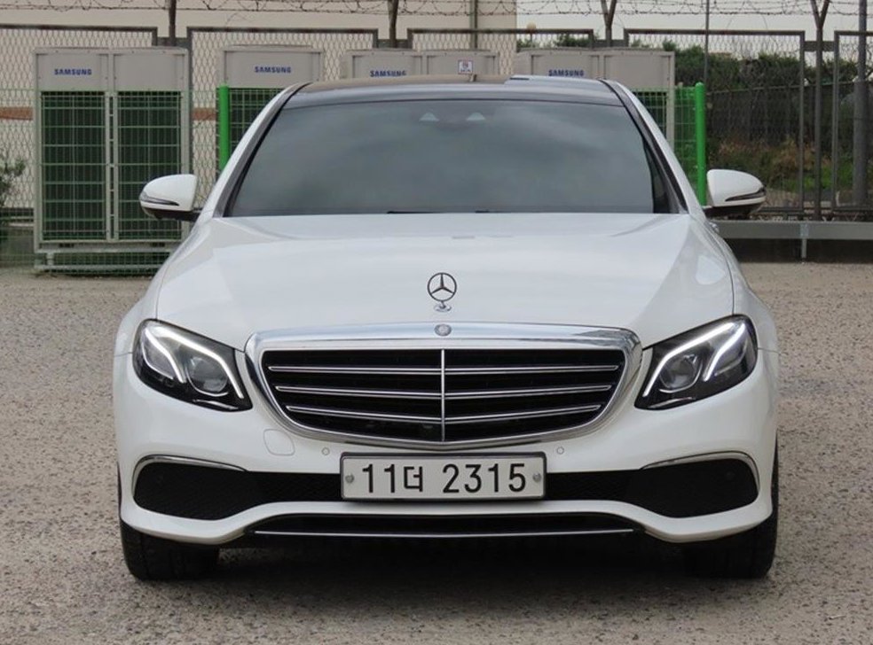 벤츠 E 클래스 E300 4MATIC 익스클루시브