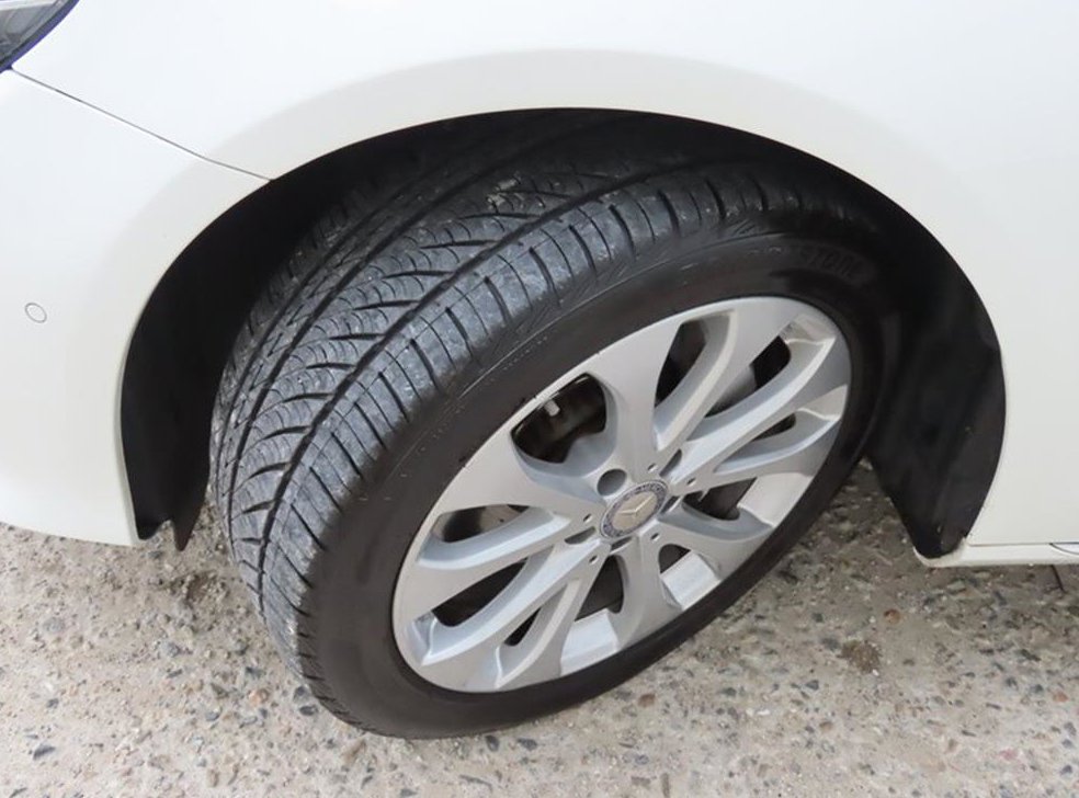 벤츠 E 클래스 E300 4MATIC 익스클루시브 사진 19