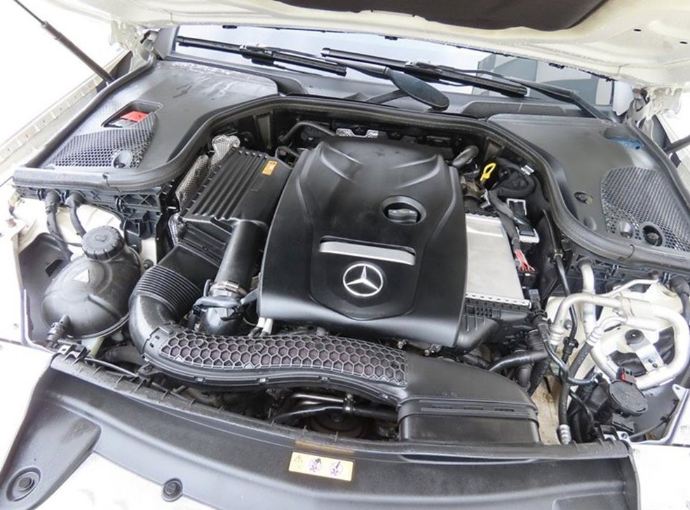 벤츠 E 클래스 E300 4MATIC 익스클루시브 사진 20