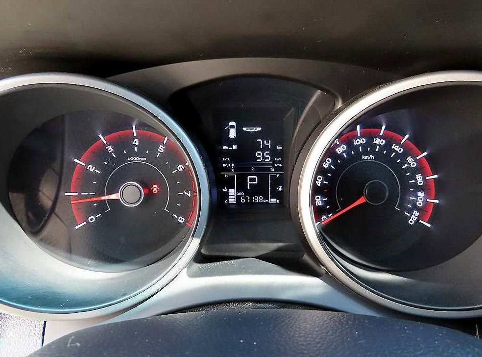 KG모빌리티(쌍용)  티볼리 2WD 가솔린 TX 사진 9
