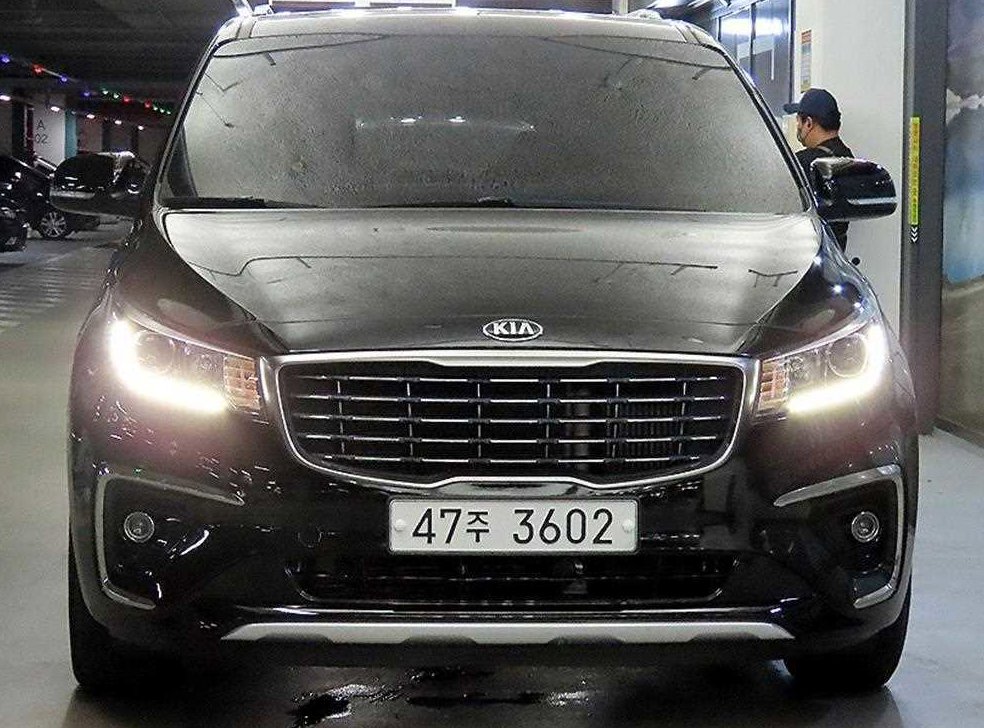 기아 카니발 디젤 9인승 럭셔리 사진 2
