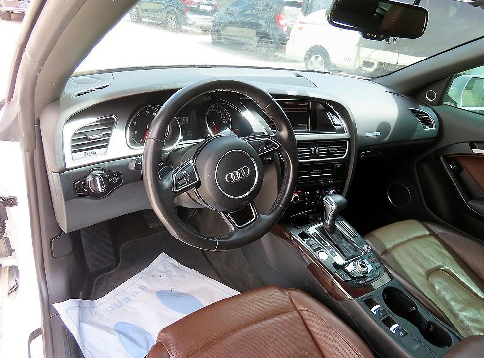 아우디 A5 2.0 TFSI 콰트로 카브리올레 사진 12