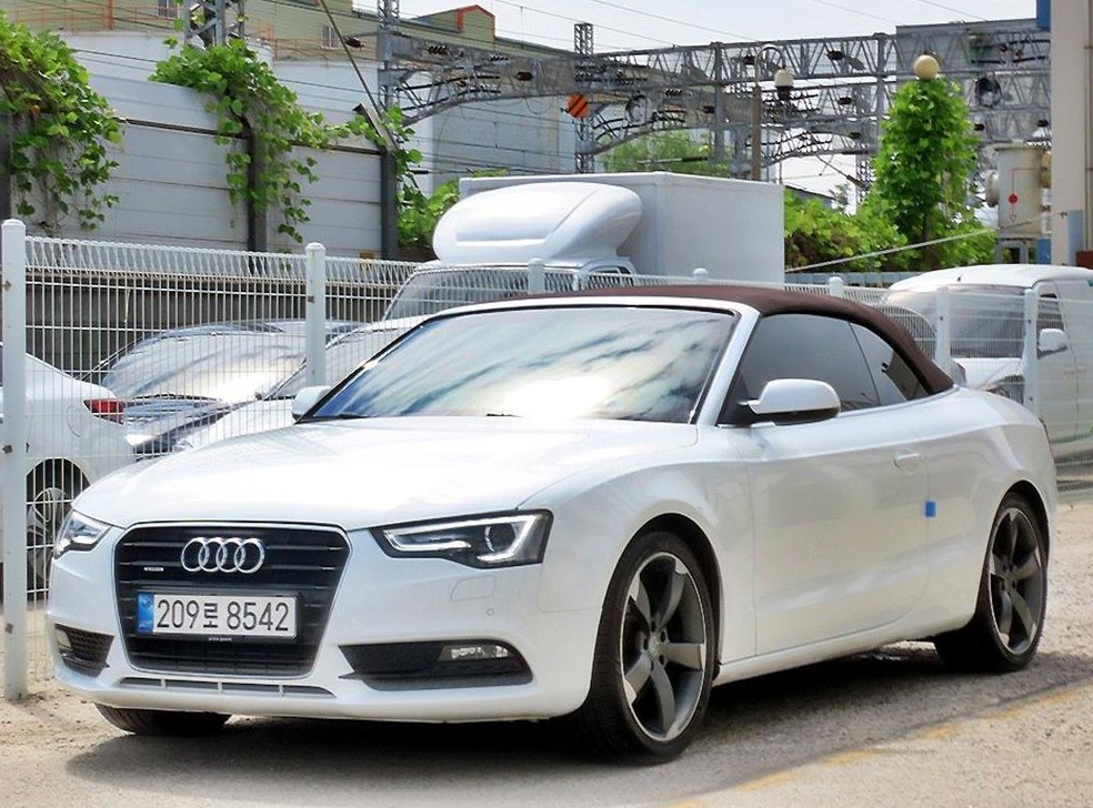 아우디 A5 2.0 TFSI 콰트로 카브리올레 사진 2