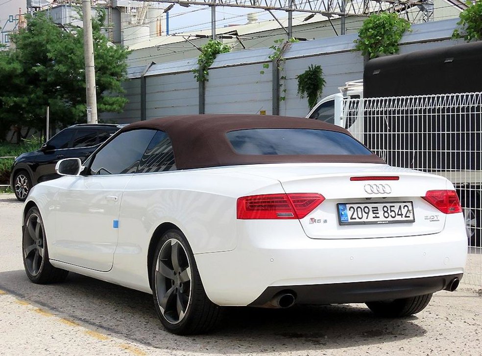 아우디 A5 2.0 TFSI 콰트로 카브리올레 사진 3